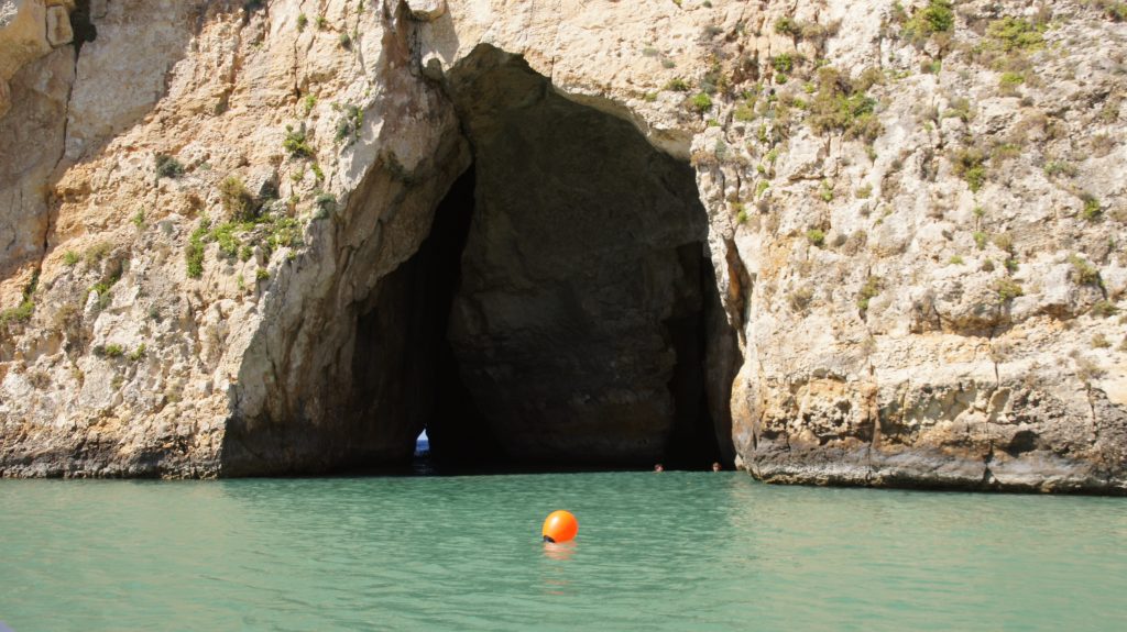 Ausfahrt aus der Bucht